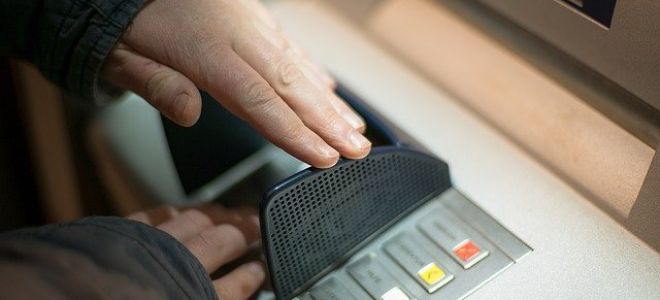 Сбербанк обзаводится Биткоин-терминалами