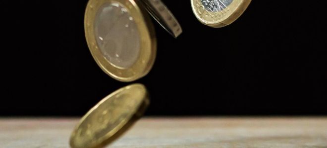 Биткоин рынок сегодня падает: причины и последствия